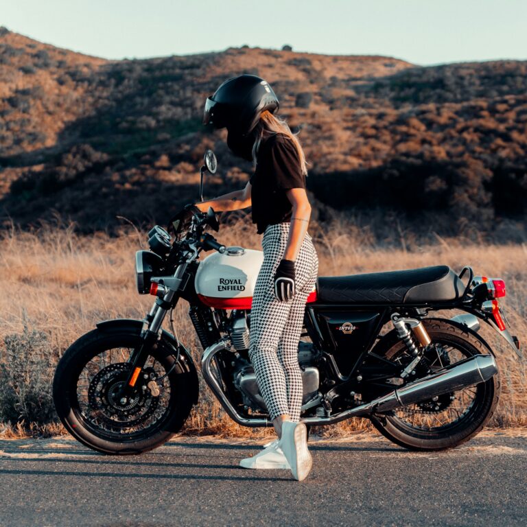 Women in Motorsports: Breaking the Speed Barriers